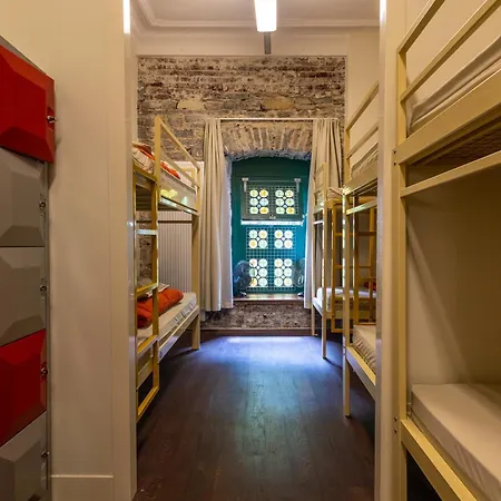 Uppelink Hostel *